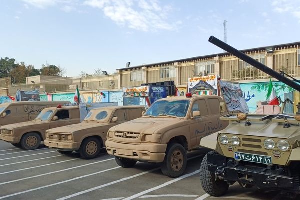 دفاع مقدس در قاب تاریخ میان دانش آموزان