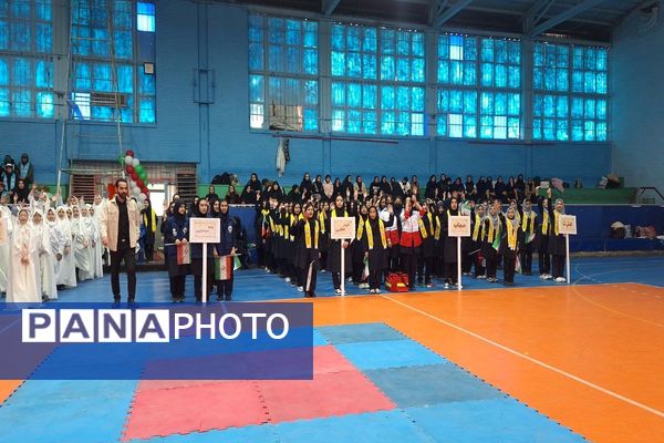 یاوران انقلاب؛روشنای مسیر نوجوانان امروز