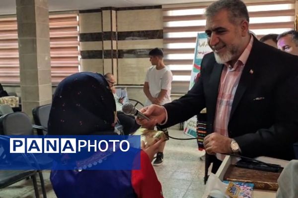 آیین اختتامیه هفته تربیت‌بدنی و تجلیل از مقام آوران مسابقات ورزشی فرهنگیان شهرستان فیروزکوه