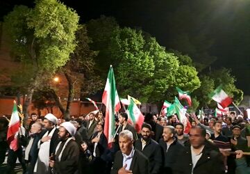 نمایش اقتدار زنان و مردان زرقانی در شب شهادت امام جعفرصادق(ع)