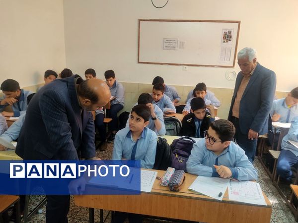 برگزاری آزمون تبار در دبیرستان پسرانه امام حسین(ع)