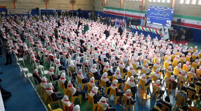 زنگ انقلاب نواخته شد