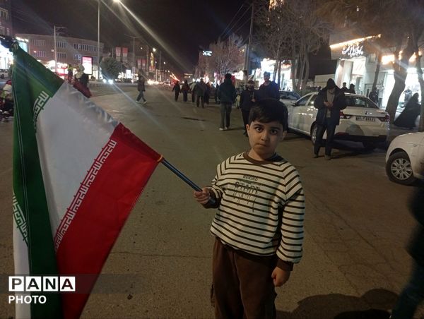 اتحاد و یکپارچگی مردم شهرستان نیشابور در اجتماعات شبانه