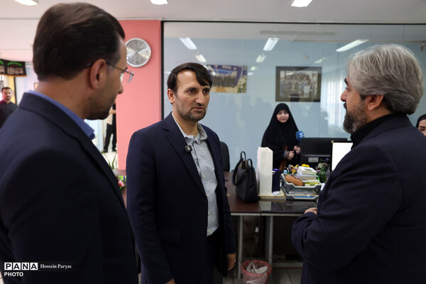 بازدید علی فرهادی سخنگوی وزارت آموزش و پرورش از خبرگزاری پانا