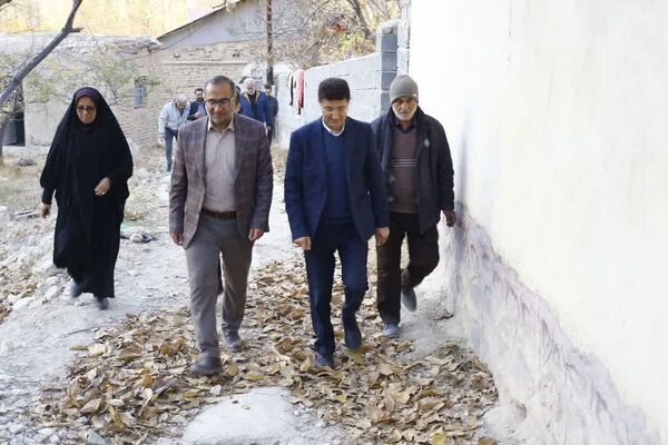 بازدید میدانی فرماندار فیروزکوه از پروژه‌های عمرانی