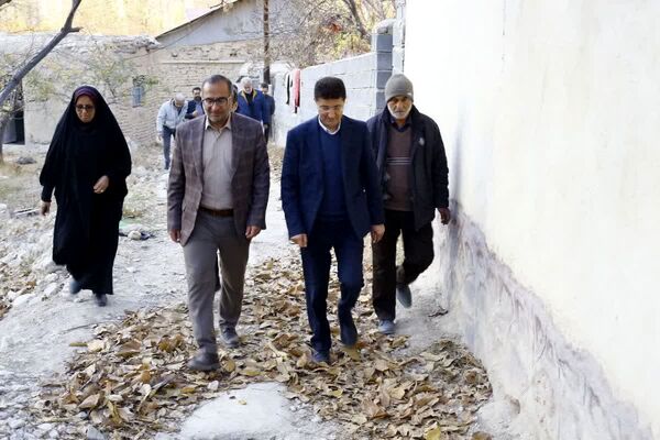 بازدید میدانی فرماندار فیروزکوه از پروژه‌های عمرانی