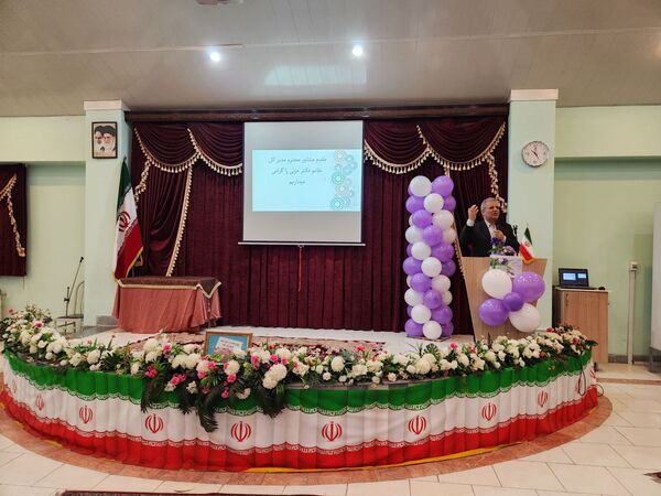 همایش گفتمان سازی الگوی سوم زن مسلمان و کنشگری جمعیت در تبریز