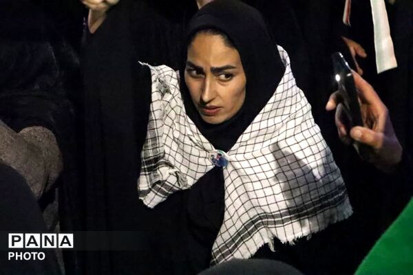 می آییم تا آینده را بسازیم