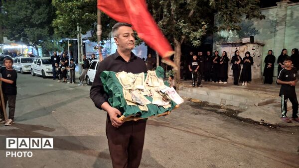 مراسم عزاداری شب عاشورا در هیئت جوانان حضرت ابوالفضل(ع) نظرآباد