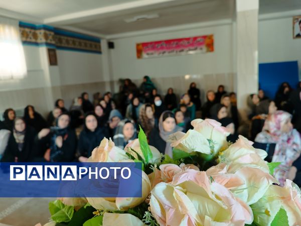 برگزاری جلسه آموزش خانواده در دبیرستان دخترانه نور اردبیل