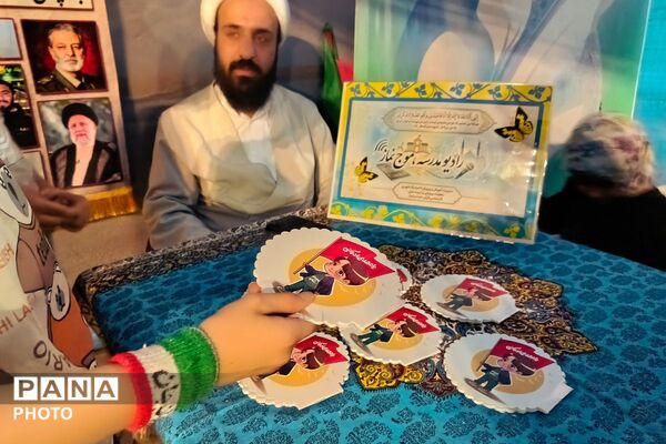 برپایی غرفه آموزش و پرورش ری یک در میدان شهید بروجردی شهرری