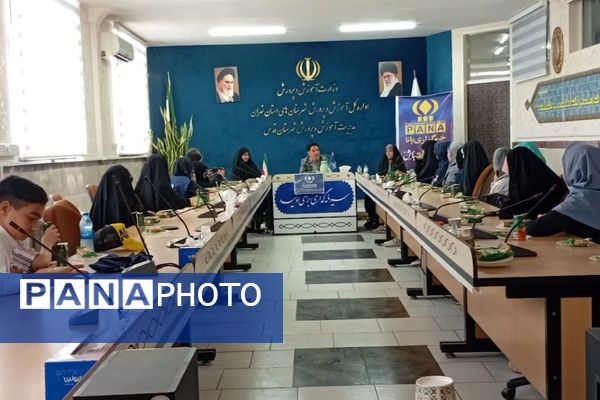 آیین تجلیل از دانش‌آموز خبرنگاران پانا در آموزش و پرورش شهرستان قدس