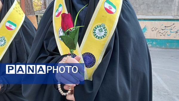 مراسم وداع با شهید گمنام در دبیرستان دانشور یک نیشابور