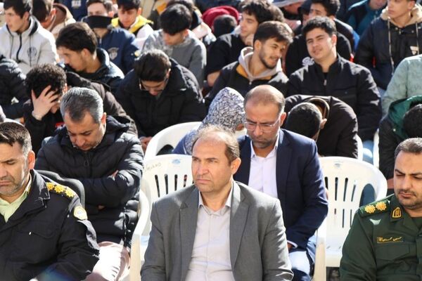 طنین زنگ انقلاب در هنرستان فارابی؛ آغاز شور و جشن دهه فجر در شهرستان سملقان