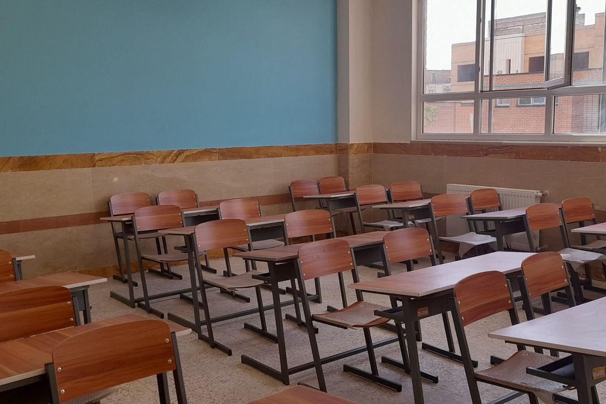 لبخند مهر بر تار و پود مدرسه