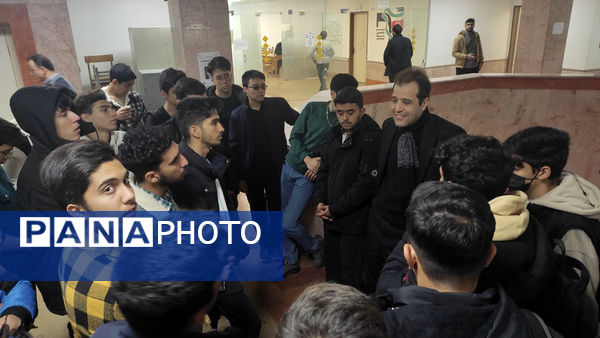 بازدید علمی دانش‌آموزان دبیرستان هدایتی قم از دانشگاه شهید بهشتی تهران 