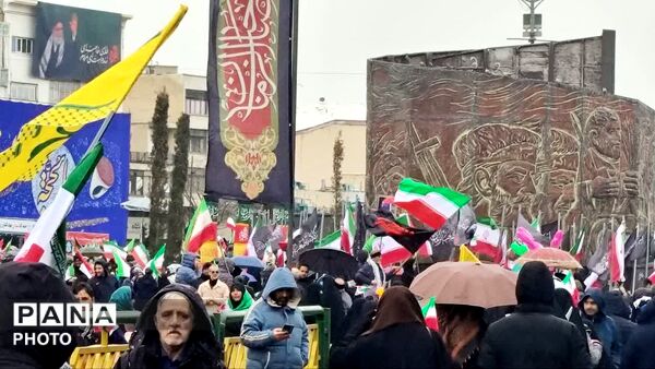 صدای مرگ بر استکبار در تهران طنین انداز شد