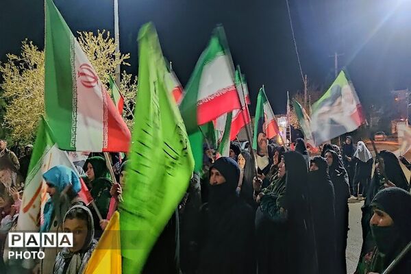 مقاومت در خیابان‌های شهر بار ادامه دارد
