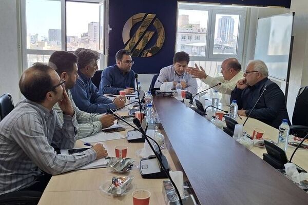 پروژه‌های راه‌سازی غرب کشور با تمرکز بر مسیرهای اربعین بررسی شد 