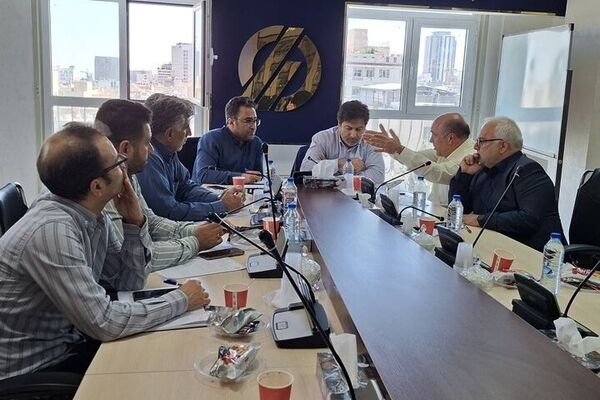 پروژه‌های راه‌سازی غرب کشور با تمرکز بر مسیرهای اربعین بررسی شد 