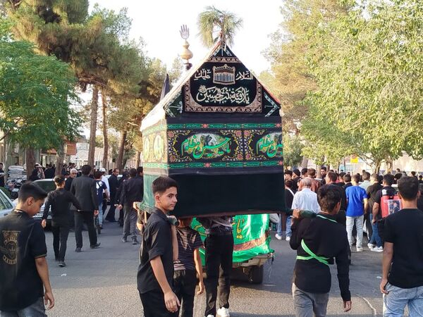 نخل‌گردانی بنی‌اسد، یادگاری از عشق و ایمان تو دل‌های نوجوانان