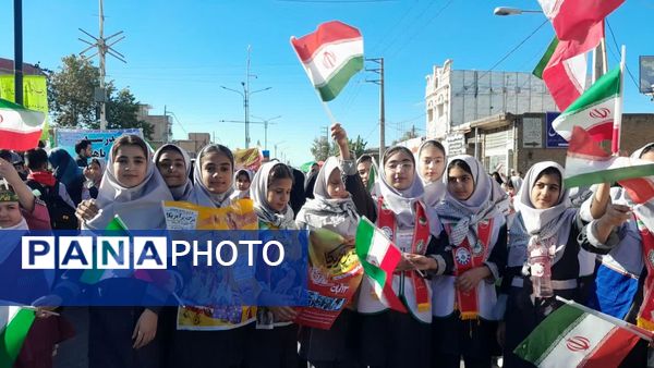 حضور پرشور مردم گالیکش در راهپیمایی 13 آبان