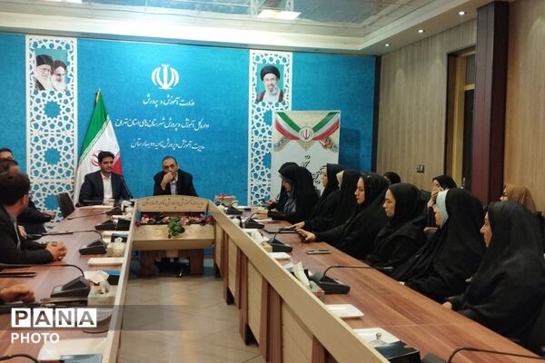 آیین تجلیل از فعالان حوزه پرورشی در بهارستان دو