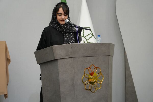 آیین رونمایی از دو اثر فاخر ادبی در شهرداری کهریزک 