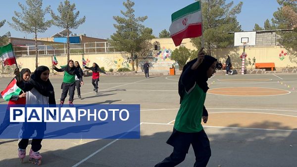 مراسم بزرگداشت هفته تربیت بدنی و ورزش در دبیرستان شاهد هاجر