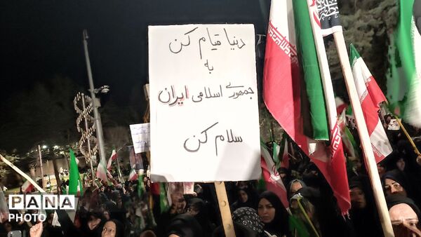 «فدای ایران»؛ پیام تویسرکان به جهان در مراسم اربعین قائد شهید