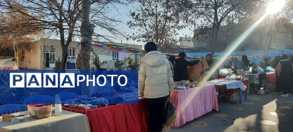 برپایی بازارچه هنرهای دستی در هنرستان ثمین