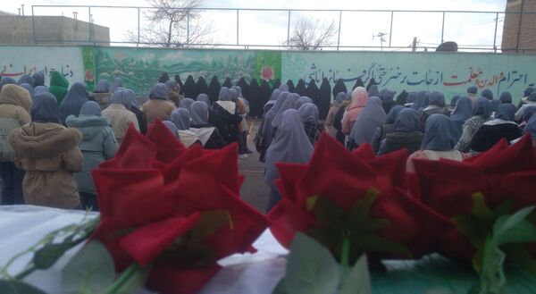 جشن میلاد مهدوی در دبیرستان آناخاتون
