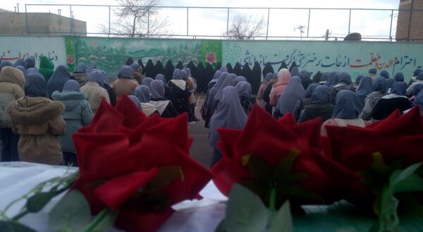 جشن میلاد مهدوی در دبیرستان آناخاتون