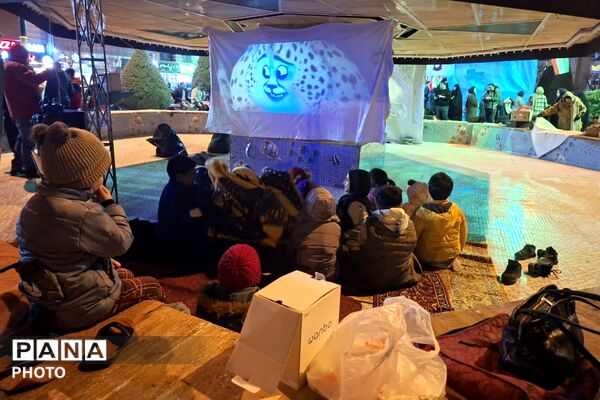 مراسم چهلمین روز شهادت دانش آموزان مدرسه شجره طیبه میناب در پردیس