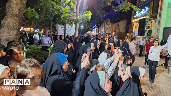 طنین فریاد حمایت از لبنان در قلب شب