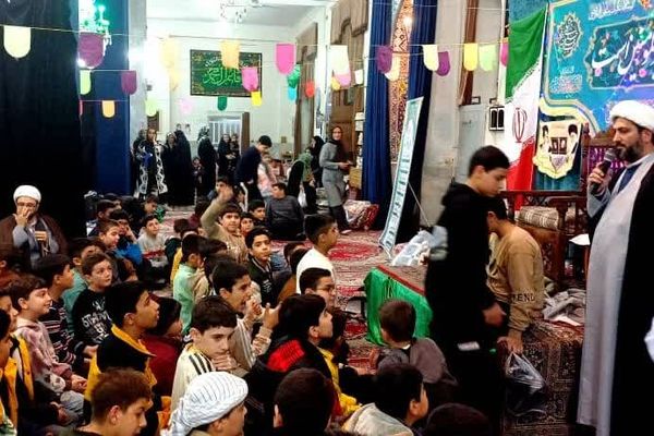 اعتکاف دانش‌آموزی در زرقان