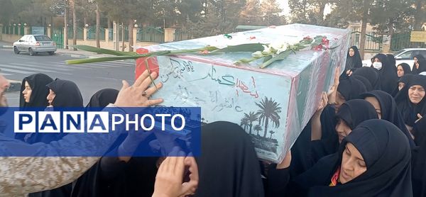 بدرقه شهدای گمنام در شهرستان کوهپایه 