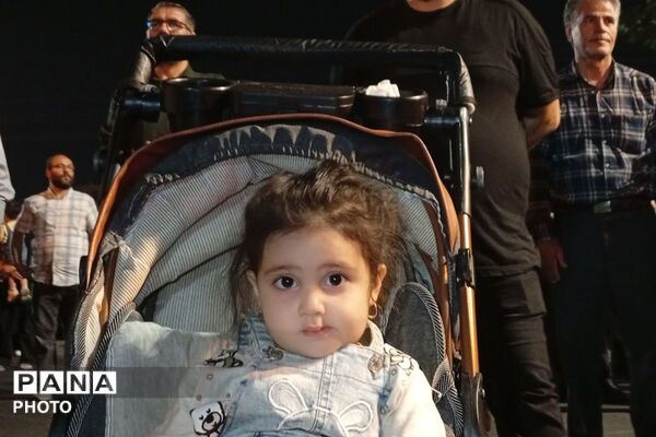 شور و حماسه مردمان شهرستان قرچک در صد و هفتمین شب از تجمعات مردمی