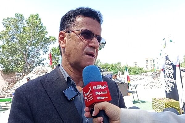زنگ سپاس معلم در مدرسه شجره طیبه میناب نواخته شد