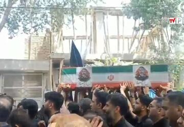 تشییع پیکر شهید دکتر میثم رضوانپور با حضور گسترده مردم در خمینی شهر