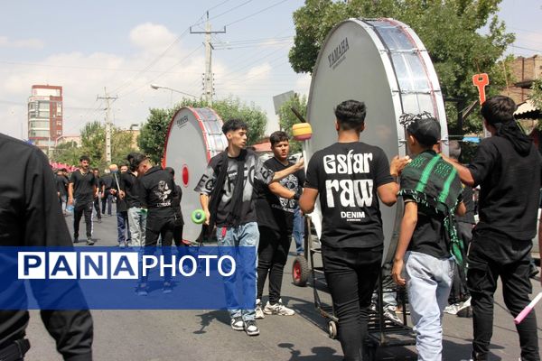 عزاداری مردم سلماس در سومین روز شهادت امام حسین (ع)