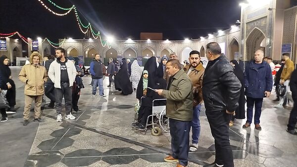 چراغانی دل‌ها در جوار بارگاه رضوی به مناسبت میلاد مولای متقیان  
