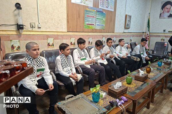 عطر ارادت حسینی در مدرسه دکتر حافظی پیچید