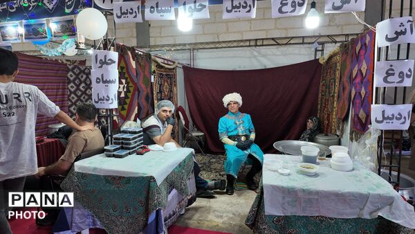 سفره‌ی رنگین اقوام در قاب آخر؛ نگاهی به روز پایانی جشنواره آش زنجان