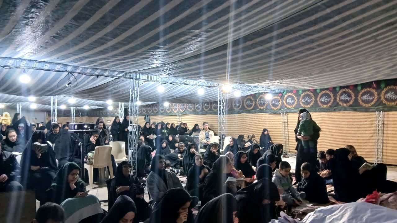 مراسم احیای شب بیست و سوم ماه رمضان در لارستان 