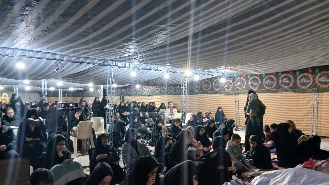 مراسم احیای شب بیست و سوم ماه رمضان در لارستان 