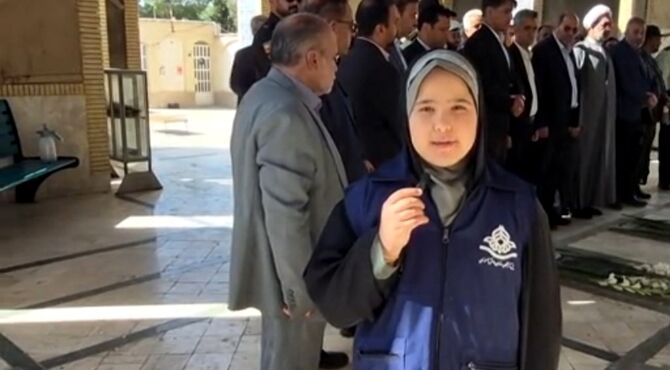 آغاز هفته معلم از قاب عطرآگین مزار شهدا
