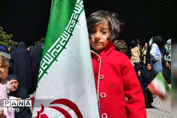 دیشموکی‌ها همچنان پای کار انقلاب