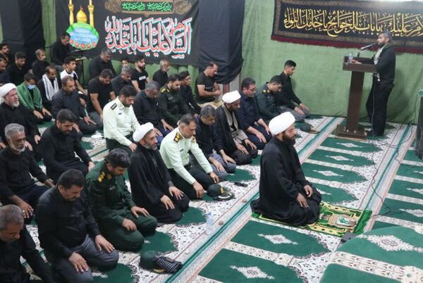 دسته‌روی عزاداران شهرستان بندرخمیر در آیین تاسوعای حسینی