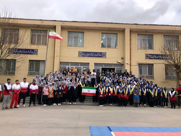 برگزاری مانور زلزله در شهرستان رازوجرگلان 